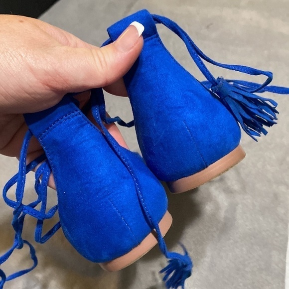 Boho Lace Up Strappy Cut Out Fringe Flat Sandals with Tassels - Picture 6 of 6